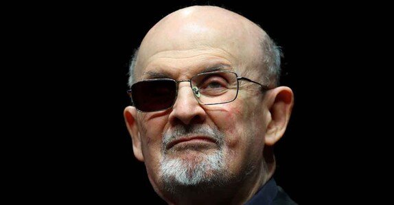 Author Salman Rushdie poses during a photocall ahead of the presentation of his book "Knife: Meditations After an Attempted Murder" at the Deutsches Theater in Berlin, Germany, May 16, 2024. REUTERS/Fabrizio Bensch/File Photo
