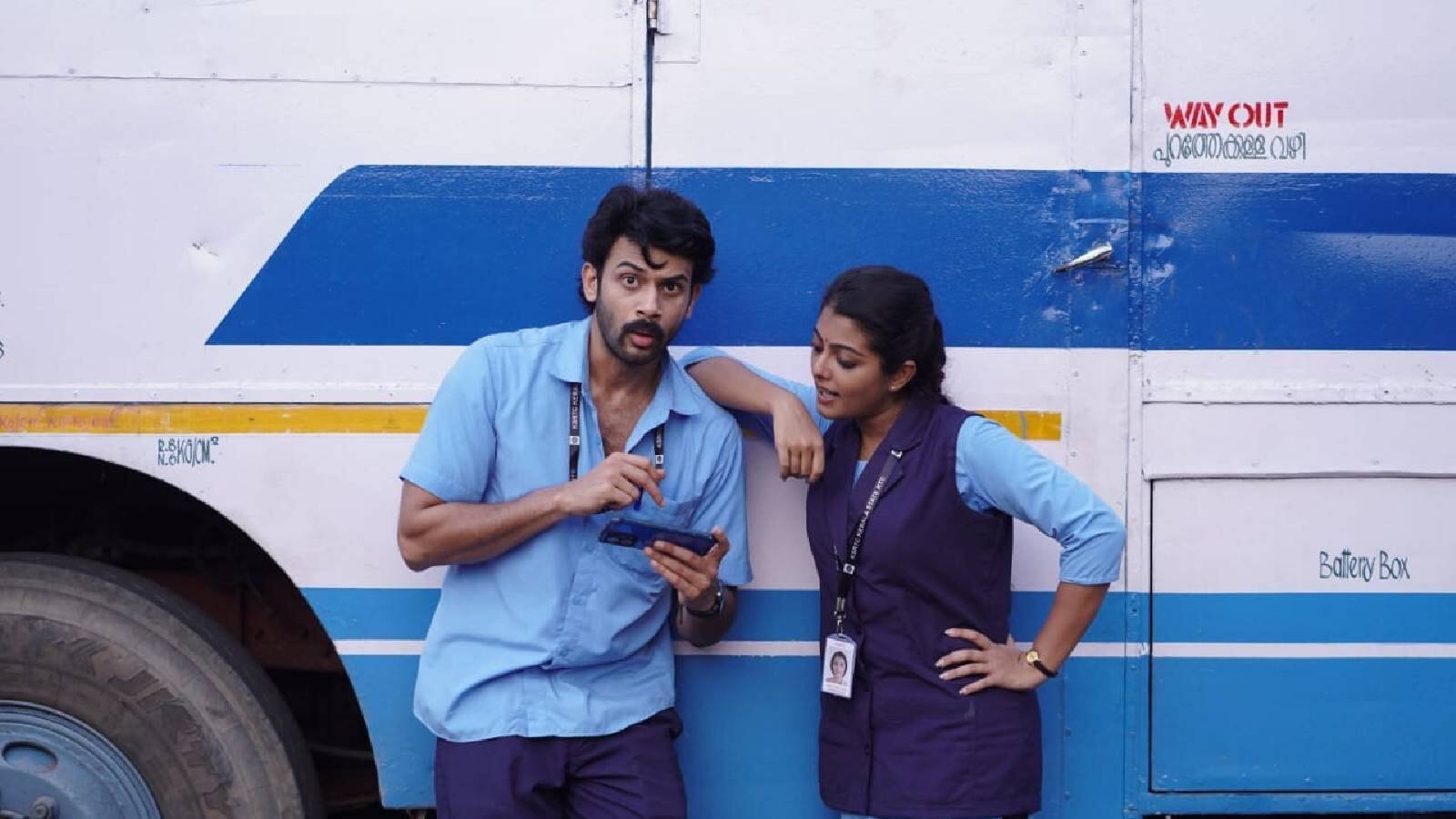 KSRTC സ്ഥിരം, താൽക്കാലിക ജീവനക്കാരുടെ കഥ പറയുന്ന ‘റാഹേൽ മകൻ കോര’ തിയേറ്ററിലേക്ക്; റിലീസ് ഒക്ടോബറിൽ | സിനിമാ വാർത്ത | ACTPnews
