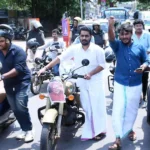 Fuel price hike: Youth Congress workers block train, push two-wheelers around in Kasaragod | Kerala News | ACTPnews