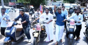 Fuel price hike: Youth Congress workers block train, push two-wheelers around in Kasaragod | Kerala News | ACTPnews