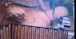 10-metre compound wall of CSI Church collapses in Kanhangad, 4 workers have narrow escape | Kerala News in English | ACTPnews