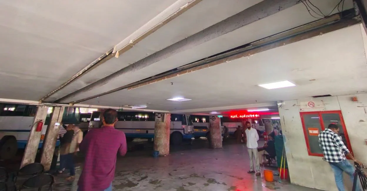 Ceiling collapse injures two, rekindles safety concerns at Kozhikode KSRTC terminal | Kerala News in English | ACTPnews