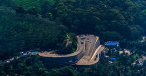 Widening works, accidents trigger traffic snarls on Thamarassery Ghat road | Kerala News | ACTPnews