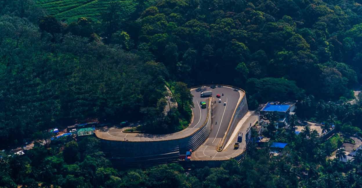 Widening works, accidents trigger traffic snarls on Thamarassery Ghat road