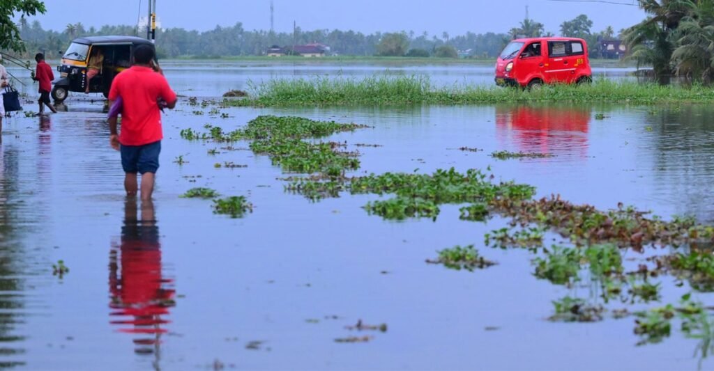 Ministers inspect Thottappally spillway, review flood-control measures in Kuttanad | Desilting | NH construction bridge | Kerala rain Updates | ACTPnews