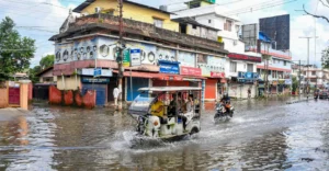 Assam continues to battle flood with 441 villages submerged, 1.12 lakh people affected; more rains forecast | Onmanorama | Indian News | ACTPnews