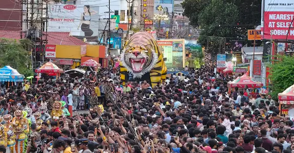 Roars, rhythms and friendly revelry: Pulikali takes over Thrissur | Kerala News | ACTPnews