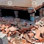 Forced out by waterlogging, family lifts house using hydraulic jacks to move back | Kerala Stories | ACTPnews
