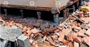 Forced out by waterlogging, family lifts house using hydraulic jacks to move back | Kerala Stories | ACTPnews