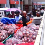 ‘Ullivandi’ flagged off at Collectorate: Wayanad sees brisk response to onion sale | Kerala News | ACTPnews