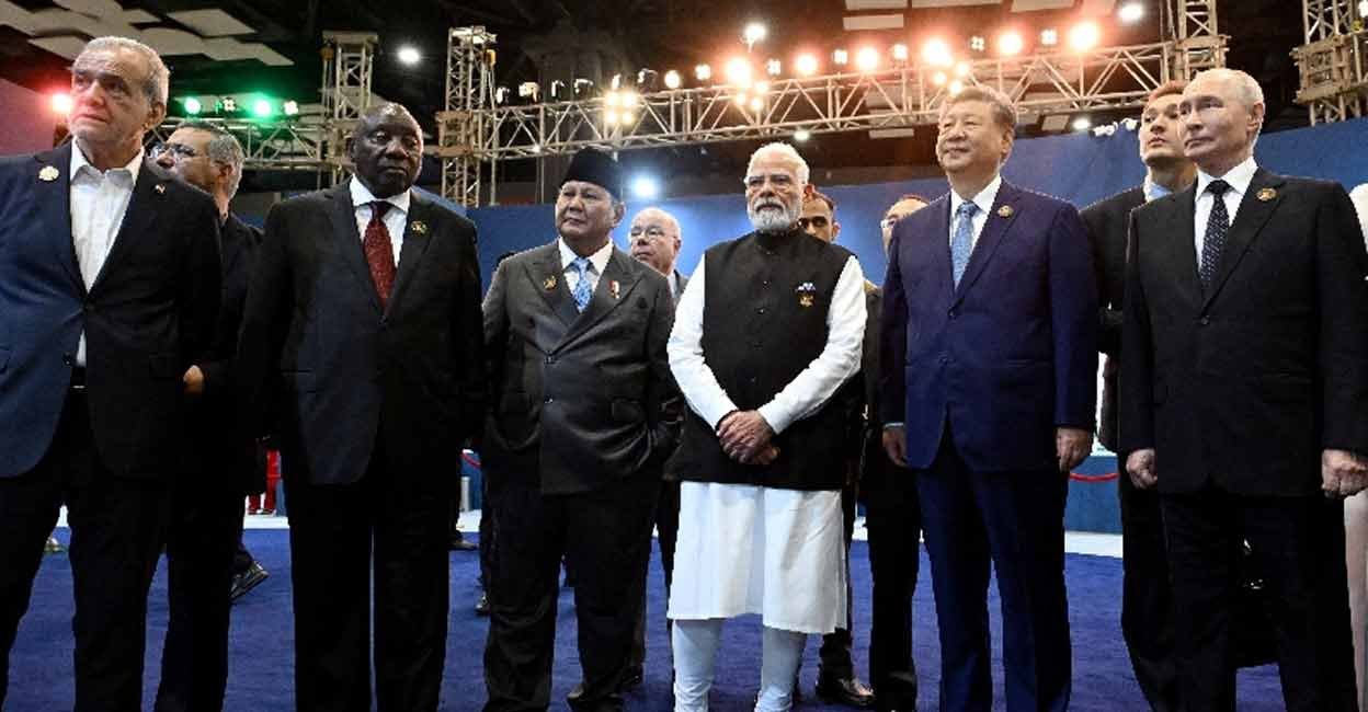 Russia's President Vladimir Putin, China's President Xi Jinping, India's Prime Minister Narendra Modi, Indonesia's President Prabowo Subianto, South Africa's President Cyril Ramaphosa and Iran's President Masoud Pezeshkian pose for a picture during the BRICS summit in New Delhi, India, September 12, 2026. Photo: Sputnik/Kristina Solovyova/Pool via REUTERS