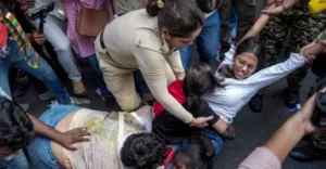 3 women journalists allege sexual harassment by police during Jantar Mantar protest; Crime Branch to probe | ACTPnews